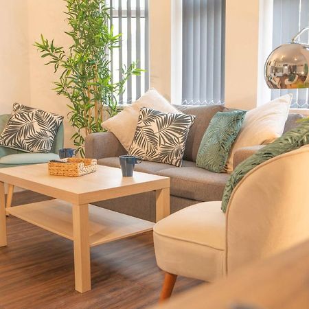 Principality Suites; Three Bed By Property Promise 卡迪夫 外观 照片