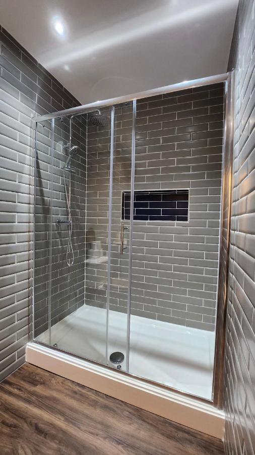 Principality Suites; Three Bed By Property Promise 卡迪夫 外观 照片